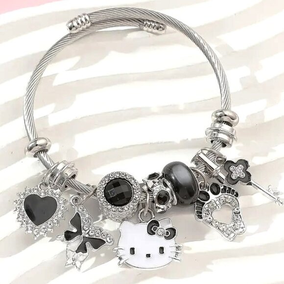 Hello Kitty Charm Bracelet Sanrio Rhinestone Heart Key Emo Beads Trendy Glam Fun - Picture 3 of 4
